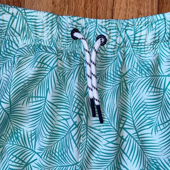 Vineyard vines performance boys shorts medium nwot medium (12/14) - Picture 2 of 13